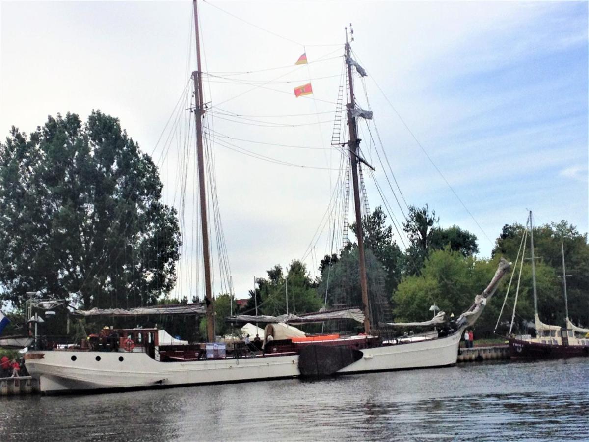 Fischerhaus Godewind 60 qm Altwarp Exterior foto